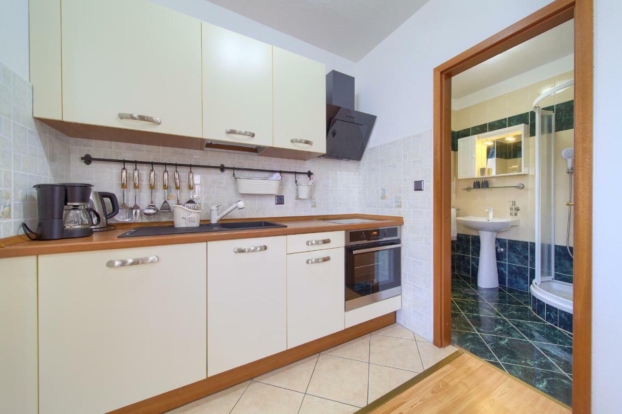 Apartments Stolfa Krk Town Εξωτερικό φωτογραφία
