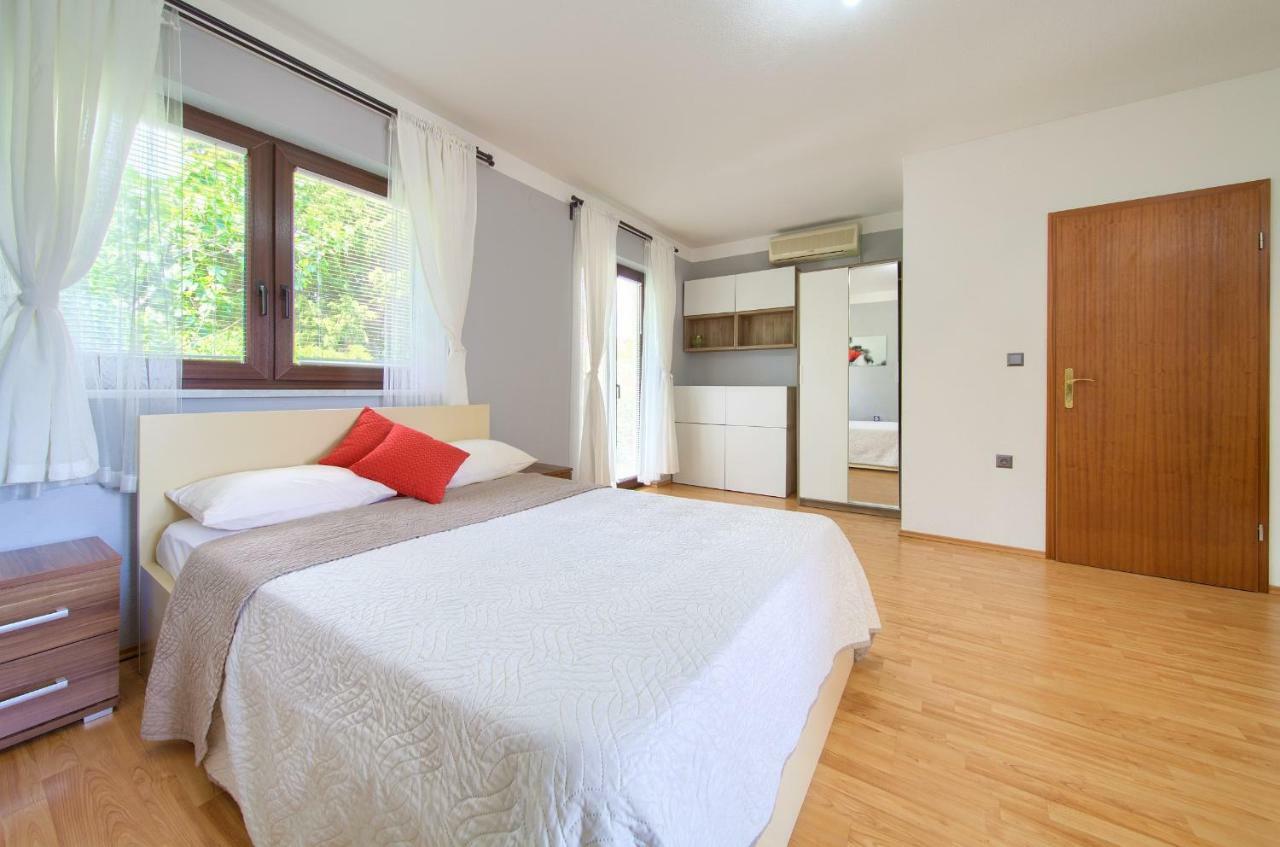 Apartments Stolfa Krk Town Εξωτερικό φωτογραφία